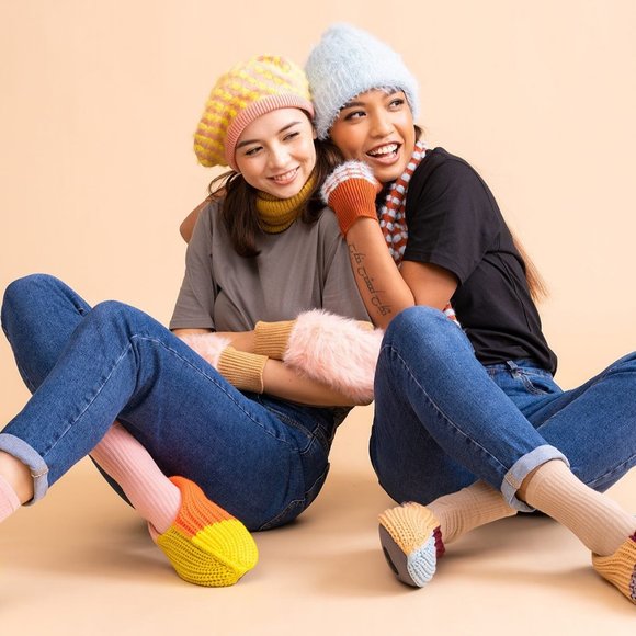 Verloop Faux Fur Bubble Dot Knit Beret Hat Lime & Coral Colors OS - Picture 4 of 4